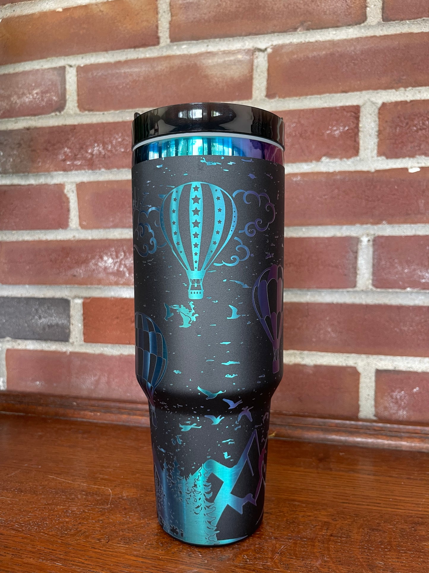 Hot Air Balloon #1 - 40 Oz Thirst Black Rainbow (Matte Finish)