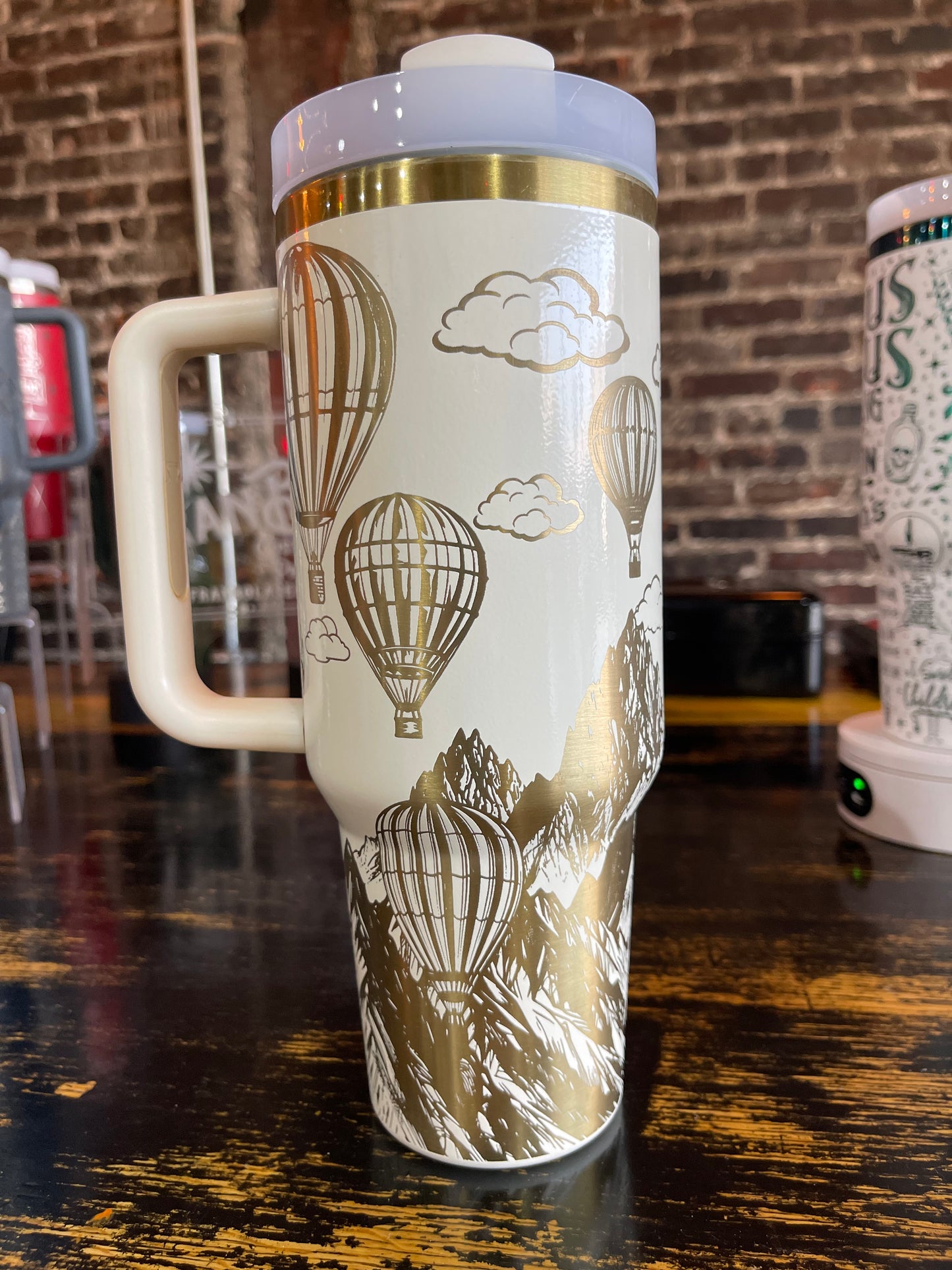 Hot Air Balloon - 40 Oz Cream with Copper or Gold Background